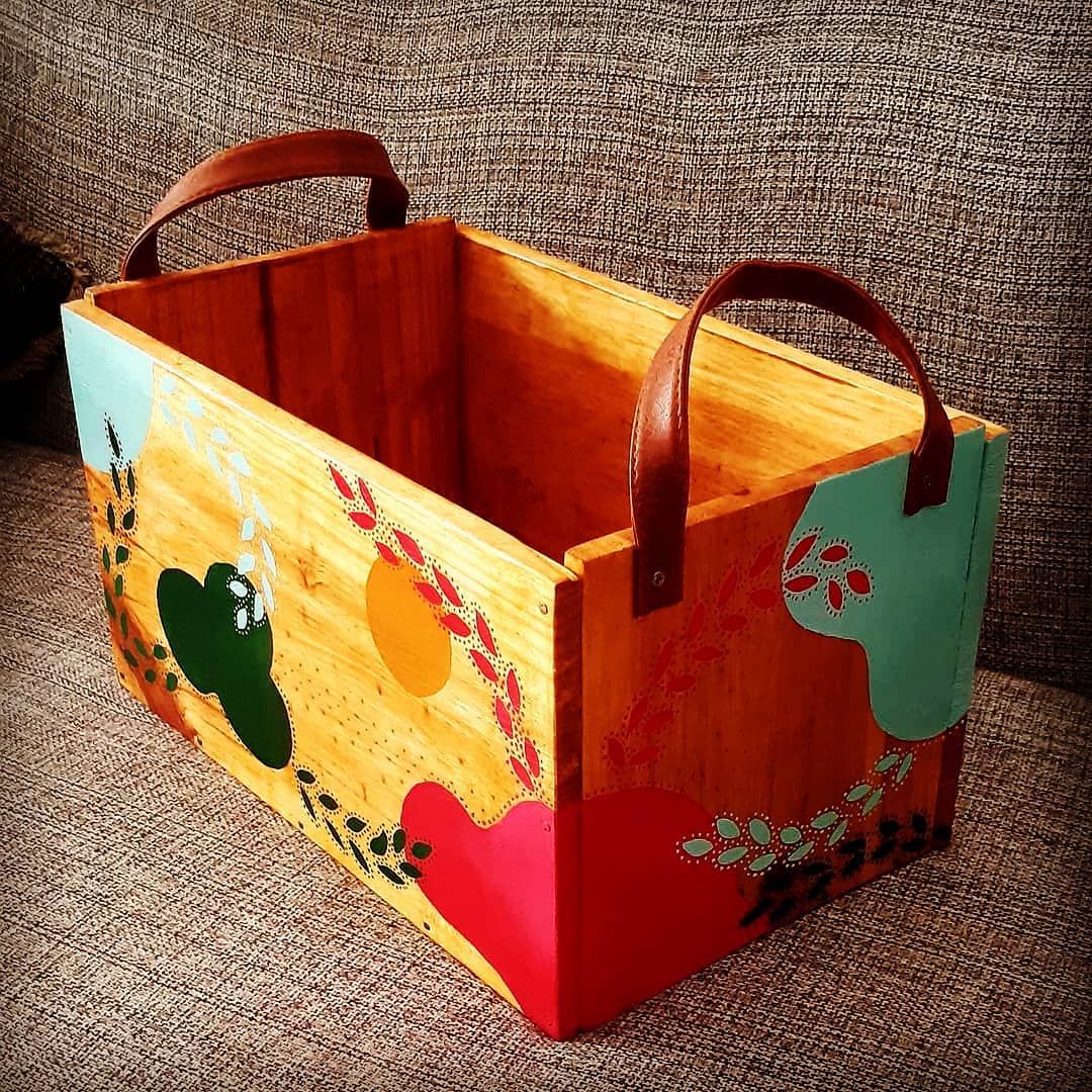 Caixote Envernizado Premium